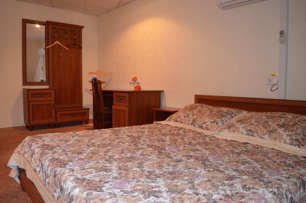 Kozatska Zastava Motel Kropyvnytskyj Eksteriør billede